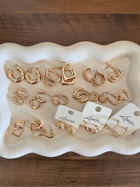 gold-tone mixed earring set